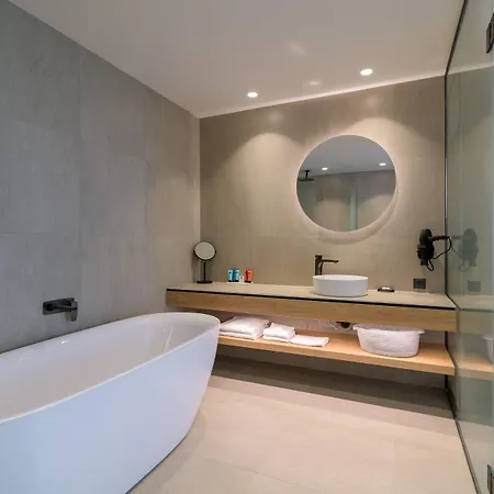 Aquahouse Ξενοδοχείο *