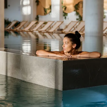 فندق Aquahouse